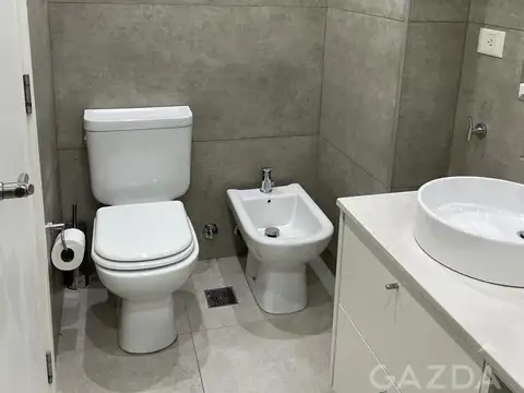 Departamento 6 ambientes con 3 baños