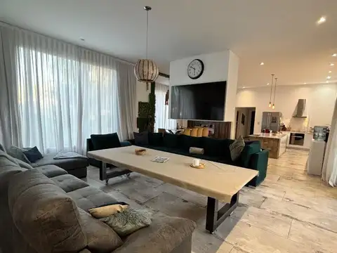 Casa en Venta en Santa Irene, USD 310.000