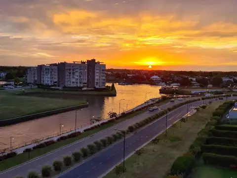 Venta departamento 4 ambientes Bahia al rio Nordelta Tigre