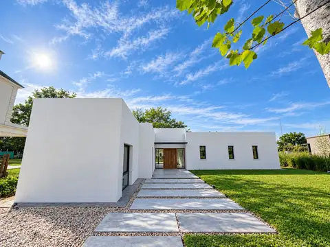 CASA EN VENTA EL METEJON BARRIO PRIVADO CAÑUELAS