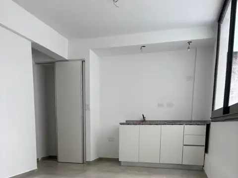 Avenida Valentín Alsina 2100, Piso 5°