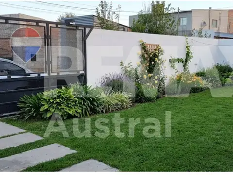 Casa 2 ambientes con 1 baño