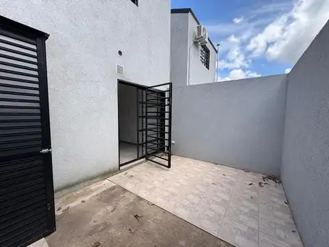 DUPLEX CENTRICO EN ALQUILER ESCOBAR