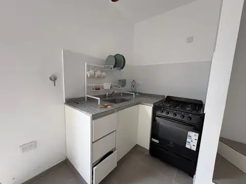 DUPLEX CENTRICO EN ALQUILER ESCOBAR