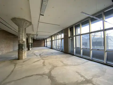 Oficina en Alquiler al Este