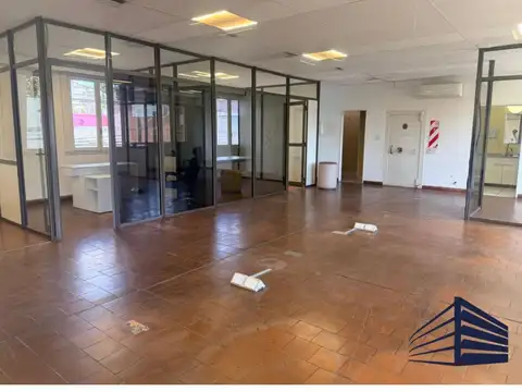 Oficina en Alquiler en Villa Maipú, USD 1.600