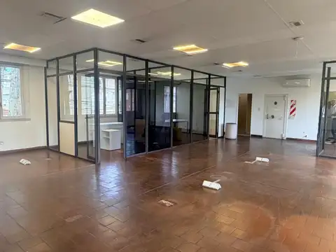 Oficina en Alquiler en Villa Maipu, USD 1.600