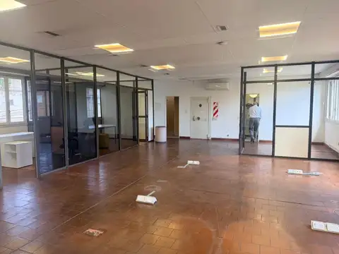 200m2 DE OFICINAS EN ALQUILER - VILLA MAIPÚ