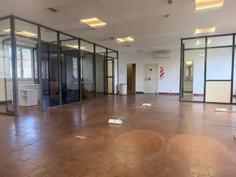 200m2 DE OFICINAS EN ALQUILER - VILLA MAIPÚ