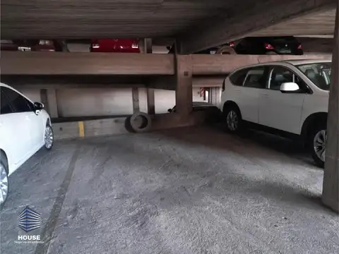 COCHERA EN BARRIO CENTRO EN VENTA