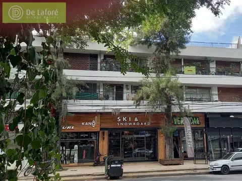 Gral. Justo José de Urquiza  al 900