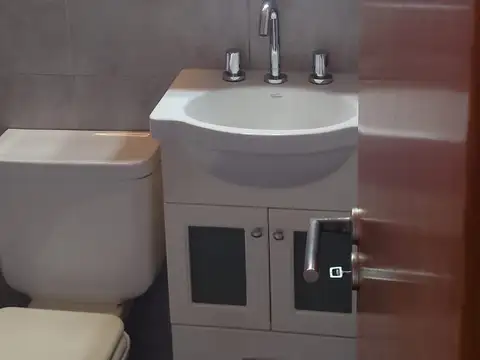 ROSALES 1100, Piso ROS