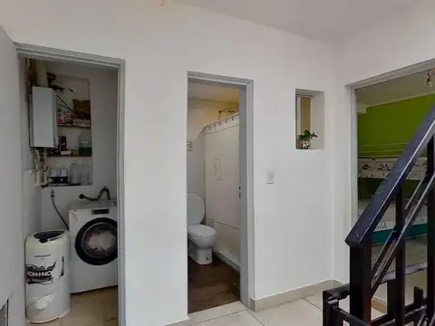 CASA 4 AMBIENTES VENTA CON PATIO y 2 TERRAZAS