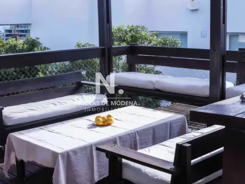 Excelente casa de 6 Dormitorios en El Chorro Manantiales en venta