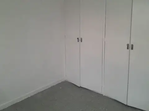 Departamento en Alquiler en Parque Avellaneda, $ 650.000