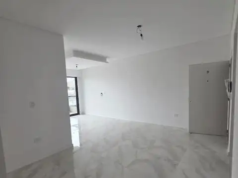 VENTA DE EXCELENTE DEPTO 3 AMB EN C. MADERP
