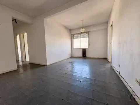 Oportunidad. Departamento 4 ambientes Olivos/Florida. Piso 10. Vista abierta. Apto crédito