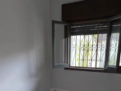 Casa en Alquiler en Quilmes, $ 800.000