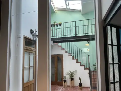 Hermoso PH de 4 Ambientes + Escritorio Cochera con Renta Hasta Sept 2026!