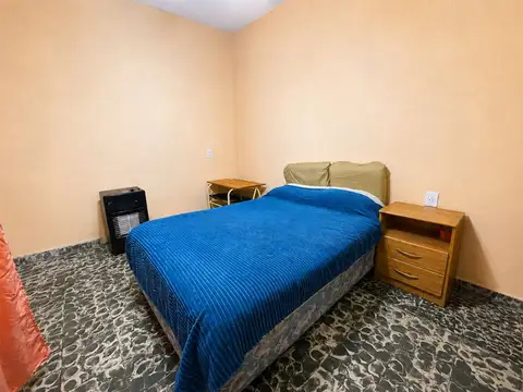 Venta Casa con Potencial para 2 Familias Lanús