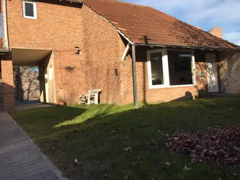 Ituzaingo Norte a 200 mts de Santa Rosa chalet 4 amb