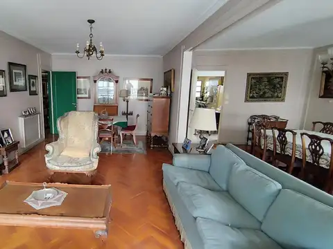 Departamento en Venta de 6 ambientes