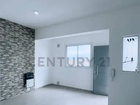 Las Encinas 3100, Piso 0
