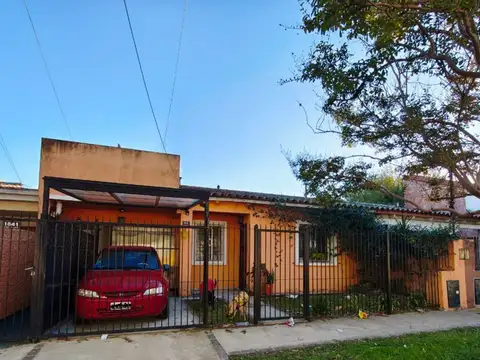 Casa Chalet  en Venta en Quilmes Oeste, Quilmes, G.B.A. Zona Sur