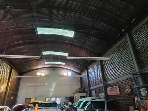 GALPÓN EN VENTA CALLE URQUIZA MENDOZA 510 m2 aprox