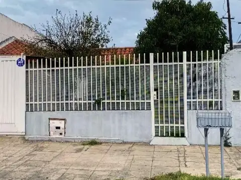 Florencio Varela  al 2900