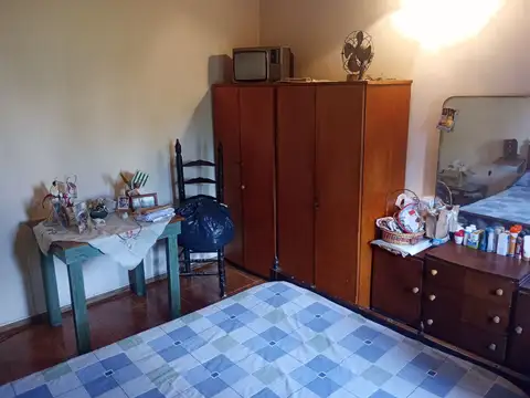 Casa 2 ambientes con 1 baño