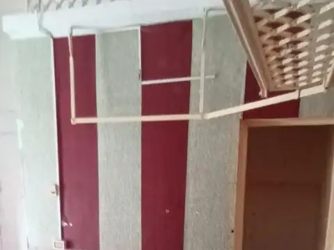   RETASADO   LOCAL SOBRE LA VIA PUBLICA - OPORTUNIDAD 