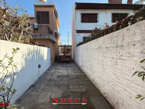 Depto Tipo Casa en Venta de 4 ambientes