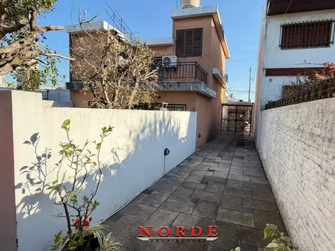 Depto Tipo Casa en Venta de 3 dormitorios