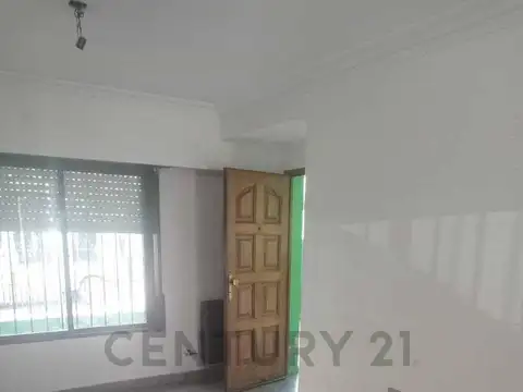 Oficina en Venta con 3 cocheras