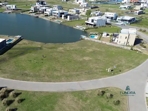 LOTE EN VENTA A LA LAGUNA, BARRIO VILLALOBOS 1123 M2
