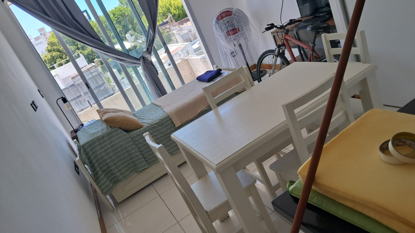 calle 54 1000, Piso 3
