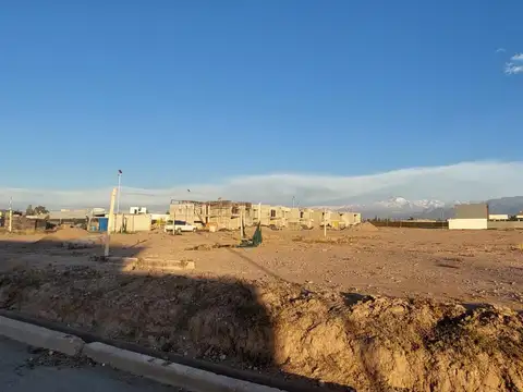 Lote en venta Ciudad de Lujan de Cuyo.