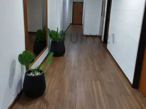 LASCANO 5000, Piso 0
