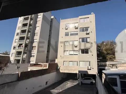 66 Entre 5 y 6 , Piso 0