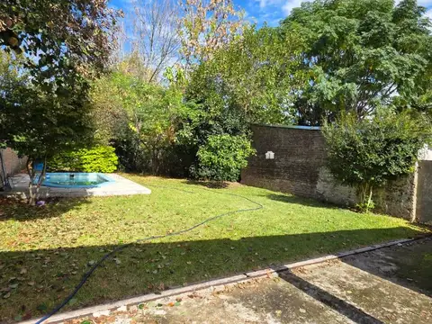 Casa en construcción  en Plátanos oportunidad!