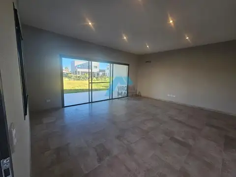 Casa en Alquiler en San Pablo, USD 1.400