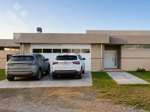 VENTA de CASA Barrio cerrado La Falda - CIPOLLETTI