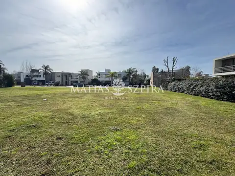 LOTE EN VENTA EN WESTON