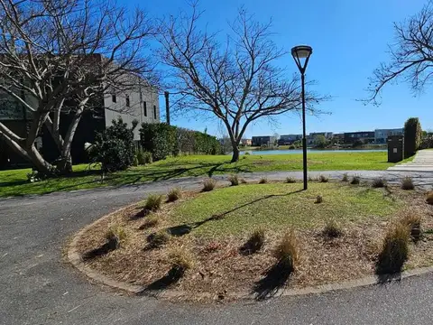 Terreno en Venta de 922,0 m2