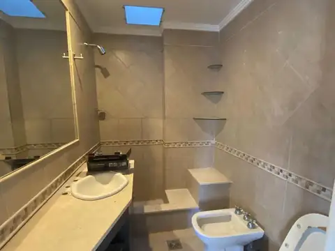 Depto Tipo Casa en Alquiler de 3 dormitorios