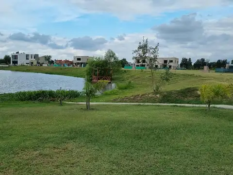 Barrio Nautico Canal, lote al Río Interior