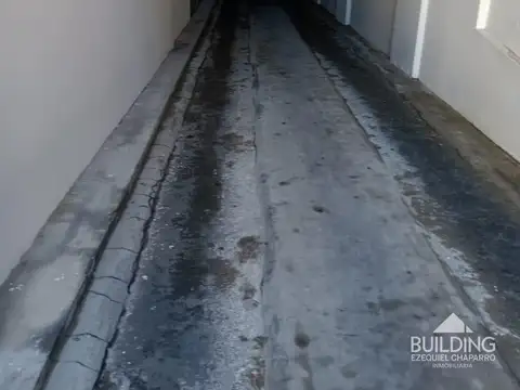 Cochera cubierta en alquiler zona tribunales