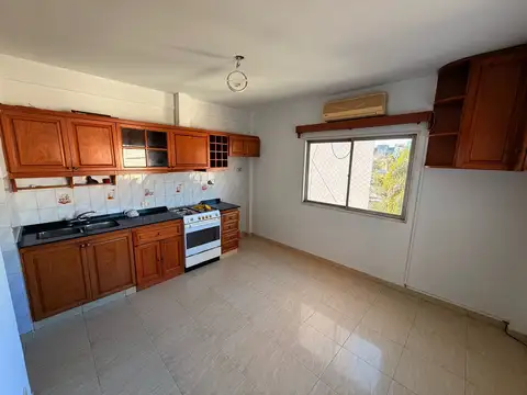 Departamento de 3 amb. en venta en Morón Sur
