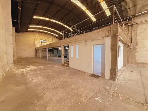 Buenos Aires 5437 - Galpon De 750 M2 En Alquiler - Roque Saenz Peña, Rosario